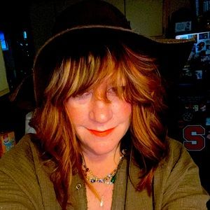 Meet your Posher, Caryl